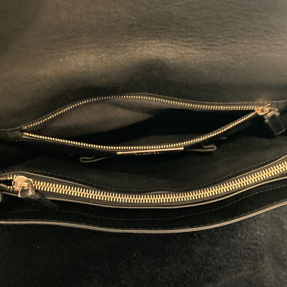 Valentino Garavani Black Leather Clutch/large wristlet - Picture 9 of 11